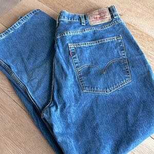 Levi’s Loose Straight 569 waist 38, length 32